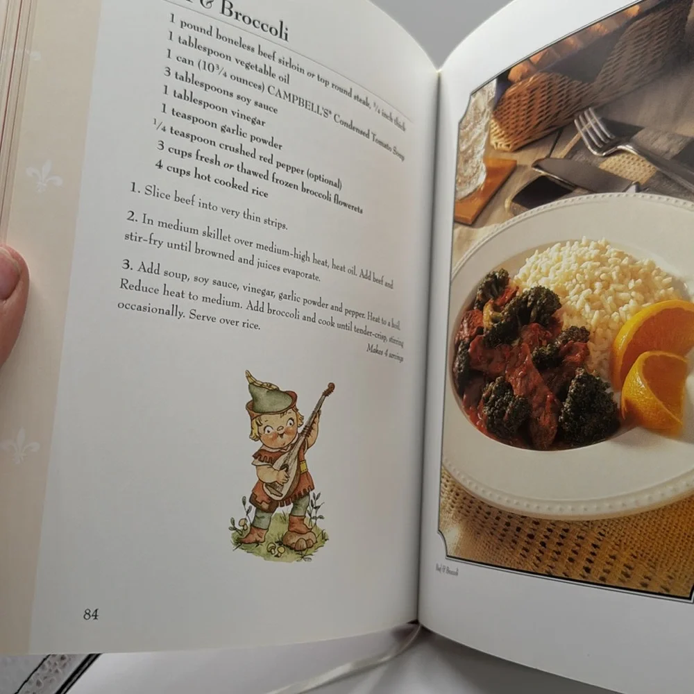 Campbell's Classic Recipes Cookbook great for Campbell’s collectors 100+pages
